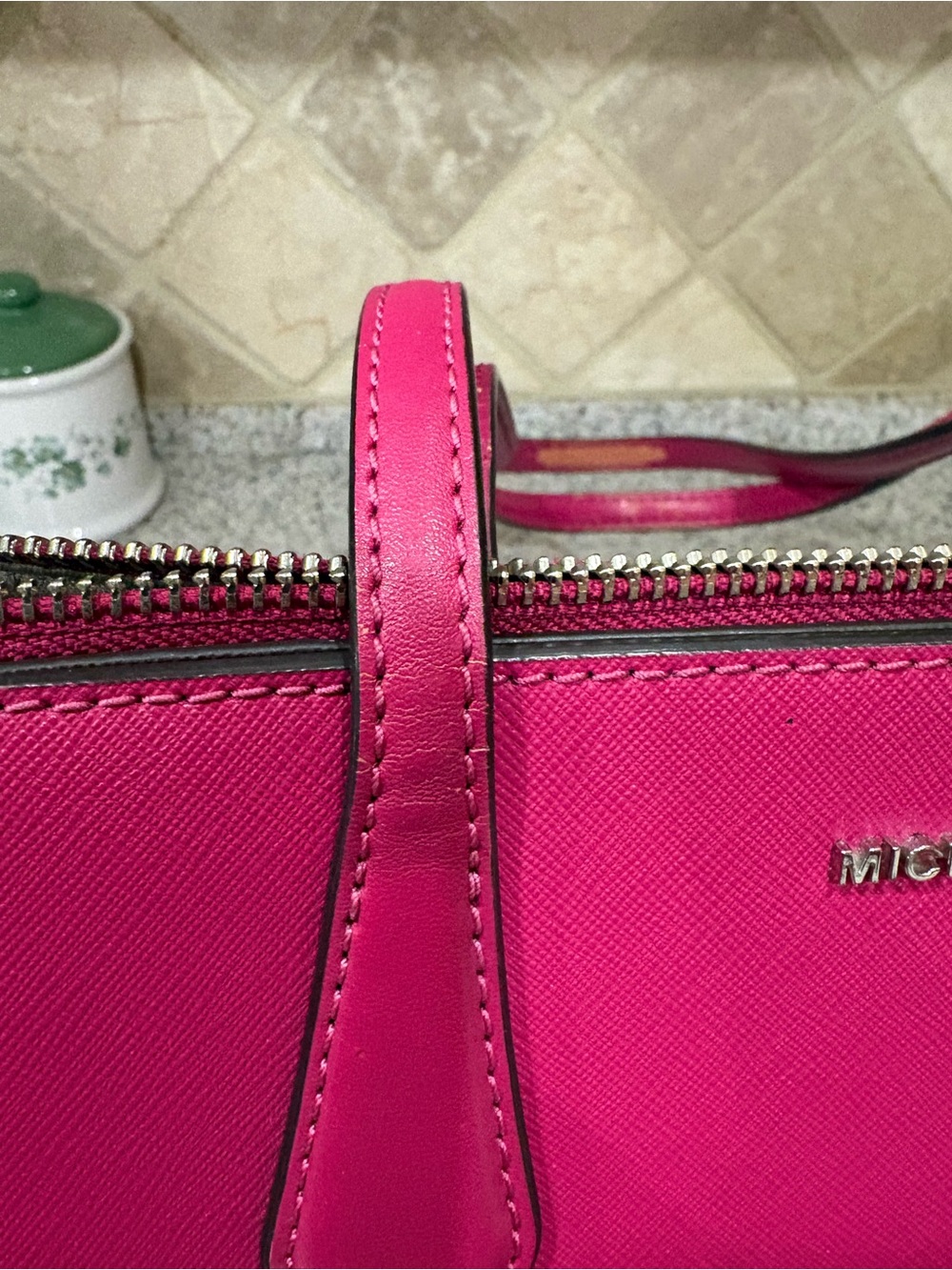 Michael Kors Marilyn Medium Saffiano Leather Tote in a vibrant pink With Wallet - Picture 3 of 13